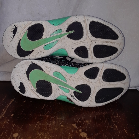 Nike Little Posite One 'Easter' Kids Shoe - Picture 8 of 11